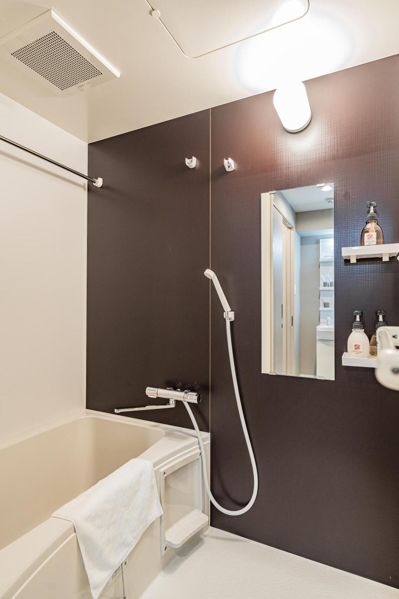 Apartment Hotel 11 Umeda Kamiyama โอซาก้า ภายนอก รูปภาพ